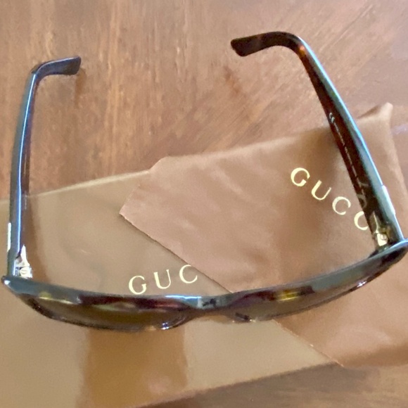 GUCCI Never Worn Wayfarer Tortoise Sunglasses w/ Box & Case - Picture 11 of 12